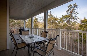 Quaint Quarters 4 Bedroom Villa by RedAwning