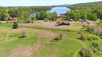 Lake Fanny Hooe Resort-2 Bed With Balcony #12 1 Bedroom Hotel Room by 