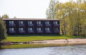 Lake Fanny Hooe Resort-2 Bed With Balcony #12 1 Bedroom Hotel Room by 
