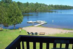Lake Fanny Hooe Resort-2 Bed With Balcony #12 1 Bedroom Hotel Room by 
