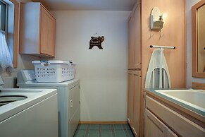 23 Quelah Spacious Home with Stone-Facade Fireplace and Pool Table by 