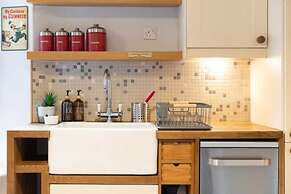 Beautiful 1 Bed Flat in Vibrant Stockbridge