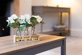 Beautiful 1 Bed Flat in Vibrant Stockbridge