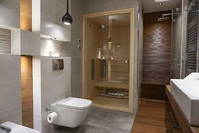 AGA Tenis Apartments by Radwanska