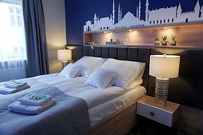 AGA Tenis Apartments by Radwanska