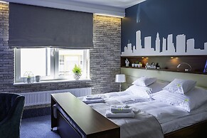 AGA Tenis Apartments by Radwanska