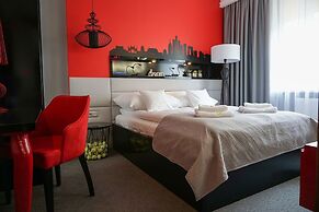 AGA Tenis Apartments by Radwanska