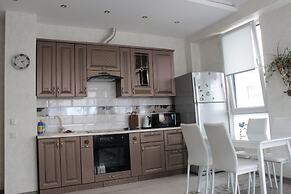 Apartment on Kamyshovaya 41, apt 19