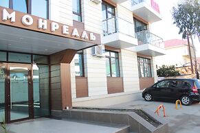 Apartment on Kamyshovaya 41, apt 18
