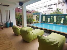 Cozycloud Backpackers Hostel