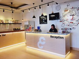 Cozycloud Backpackers Hostel