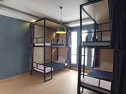 Cozycloud Backpackers Hostel