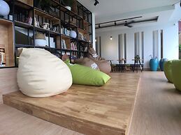 Cozycloud Backpackers Hostel