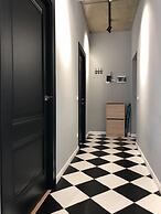 Apartment on Kamyshovaya St. 41, apt 10