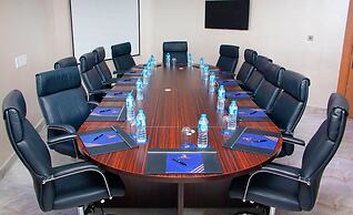 The Wells Carlton Hotel and Apartments