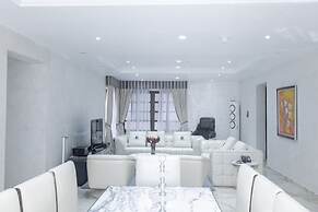 The Wells Carlton Hotel and Apartments