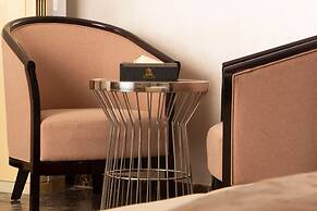 The Wells Carlton Hotel and Apartments