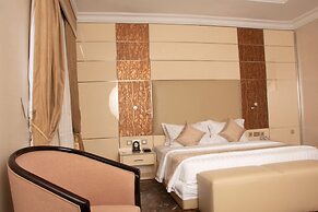 The Wells Carlton Hotel and Apartments