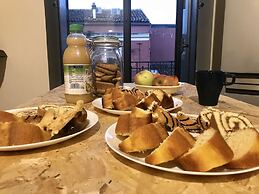 Urban Pop Hostel & BnB