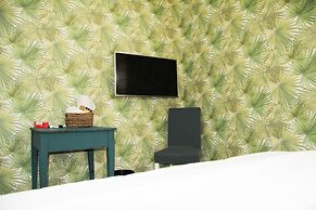 Urban Pop Hostel & BnB