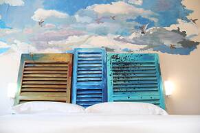 Urban Pop Hostel & BnB