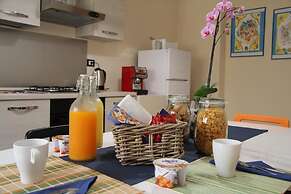 Urban Pop Hostel & BnB