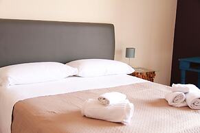 Urban Pop Hostel & BnB