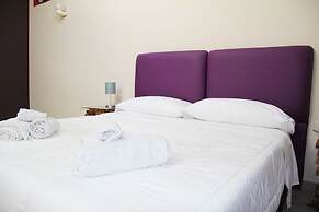 Urban Pop Hostel & BnB