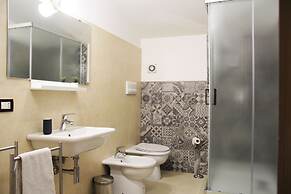 Urban Pop Hostel & BnB