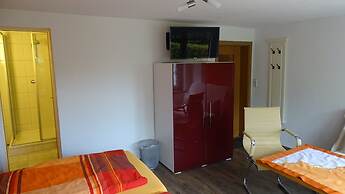 Gästezimmer & Ferienwohnung Berge