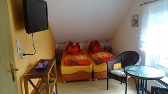 Gästezimmer & Ferienwohnung Berge