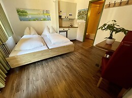 Central Beauty Scenery Apartment