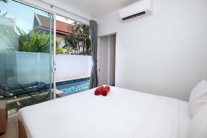 Tropical Living in Modern Villa Lancelot