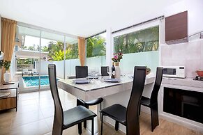 Tropical Living in Modern Villa Lancelot