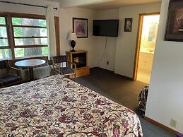 Lakeside Motel