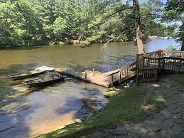 Lakeside Motel