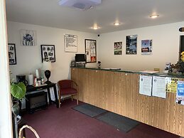 Lakeside Motel
