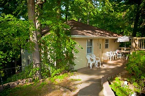 Lakeside Motel