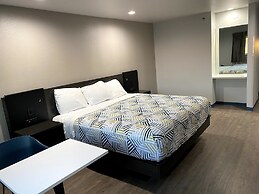 Motel 6 Bullhead City, AZ