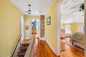 The Gables of Rhinebeck Inn