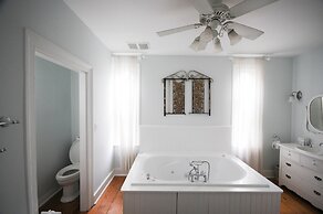 The Gables of Rhinebeck Inn