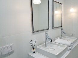 Luxury Residence Suites Design Style