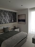 Luxury Residence Suites Design Style