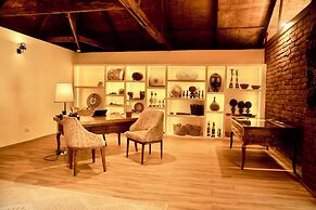 PINK FLAMINGO BOUTIQUE HOTEL