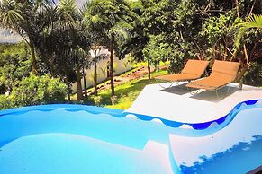 PINK FLAMINGO BOUTIQUE HOTEL