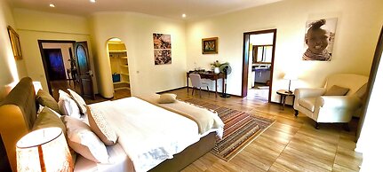 PINK FLAMINGO BOUTIQUE HOTEL