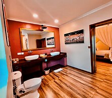 PINK FLAMINGO BOUTIQUE HOTEL