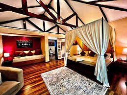 PINK FLAMINGO BOUTIQUE HOTEL
