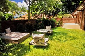 PINK FLAMINGO BOUTIQUE HOTEL