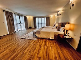 PINK FLAMINGO BOUTIQUE HOTEL